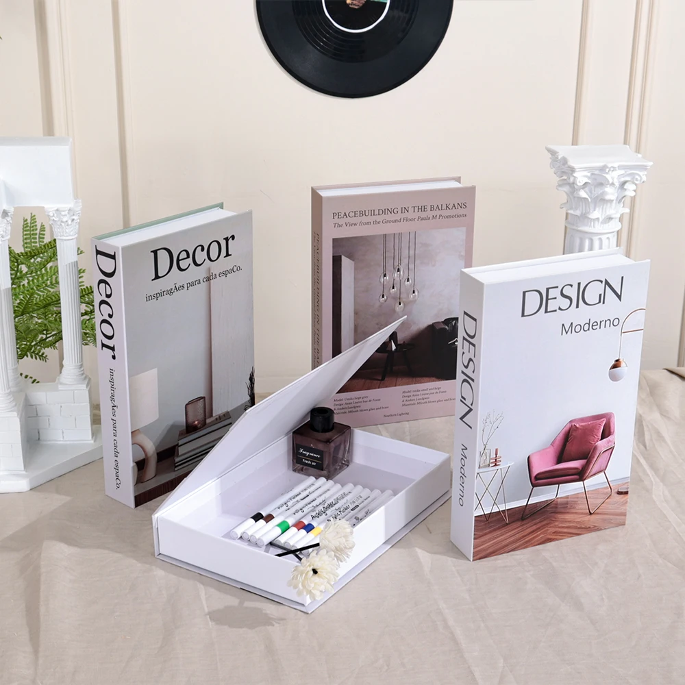 Interior Design Luxury Living Room - Minimalismo Libri finti Decor Soggiorno di